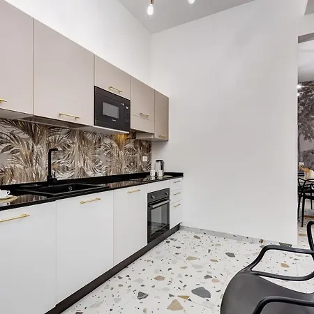 Willa Chiara - A New Luxury Star Is Born In Rome!