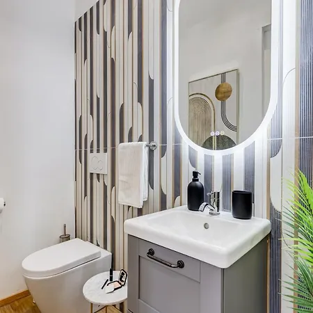 Chiara - A New Luxury Star Is Born In Rome! * Rzym