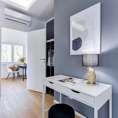 Chiara - A New Luxury Star Is Born In Rome! Rzym