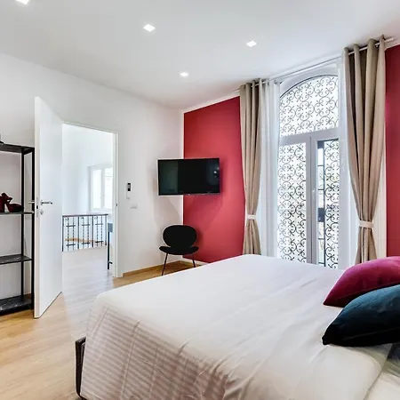 Willa Chiara - A New Luxury Star Is Born In Rome! *