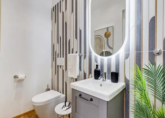 Chiara - A New Luxury Star Is Born In Rome! * Roma