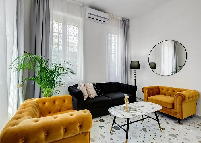 Chiara - A New Luxury Star Is Born In Rome! Villa *