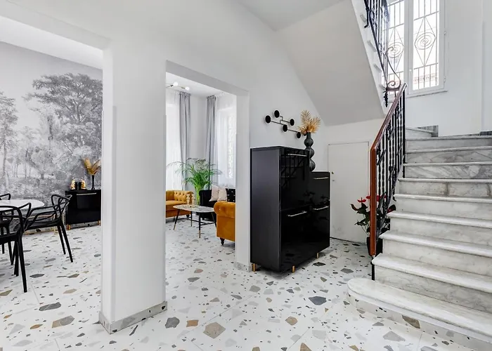 Chiara - A New Luxury Star Is Born In Rome! Roma
